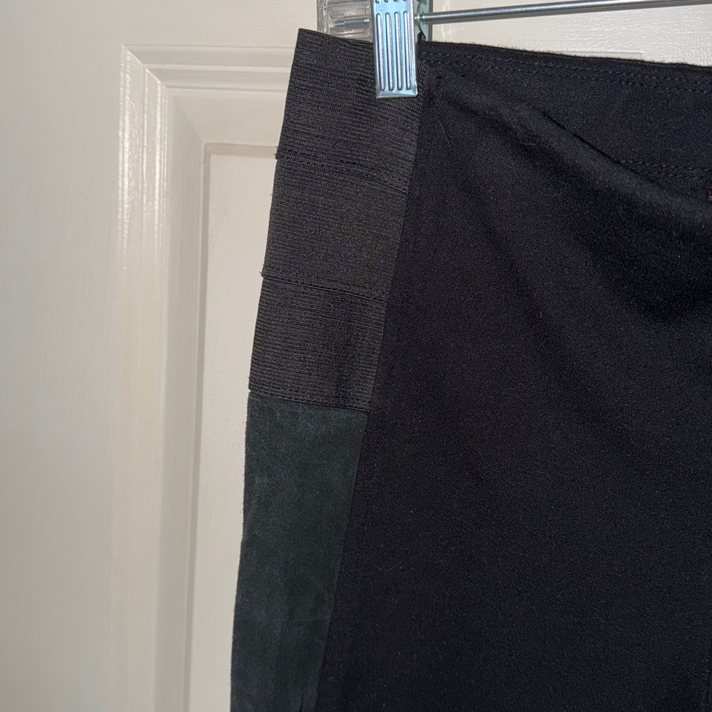 Hale Bob large black leggings with  genuine suede side panels - Picture 7 of 16